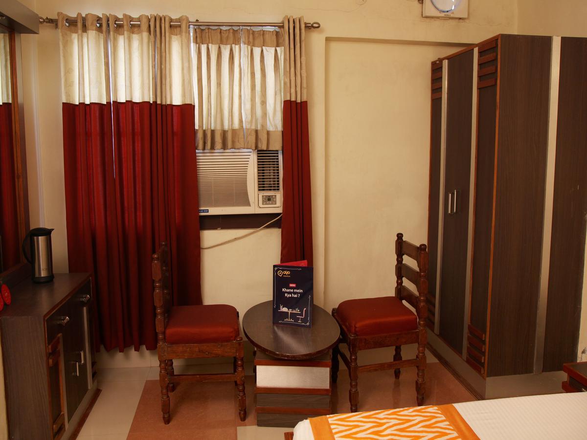 Oyo 2054 New Hotel Broadway Varanasi Exterior foto