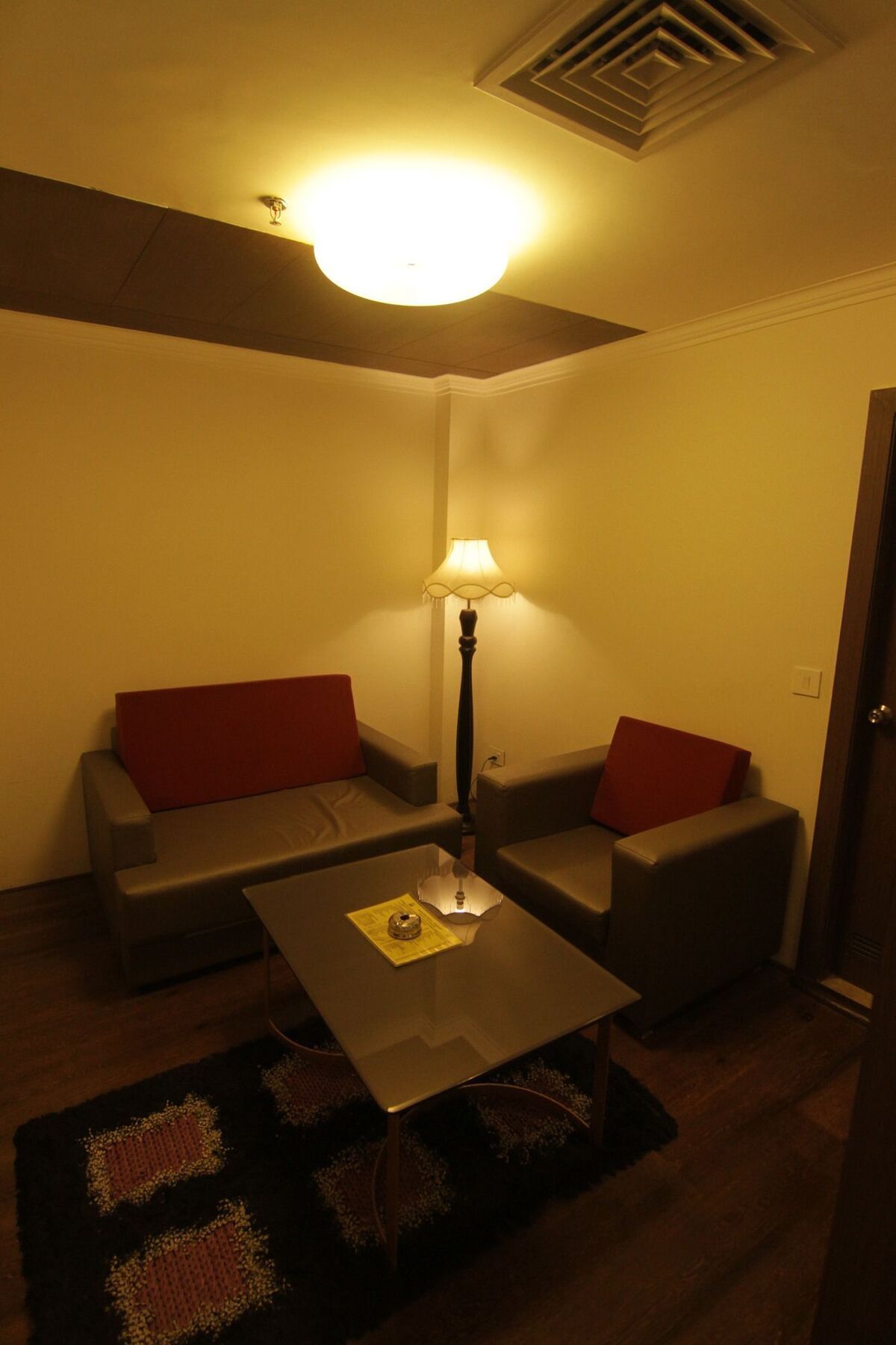 Oyo 2054 New Hotel Broadway Varanasi Exterior foto