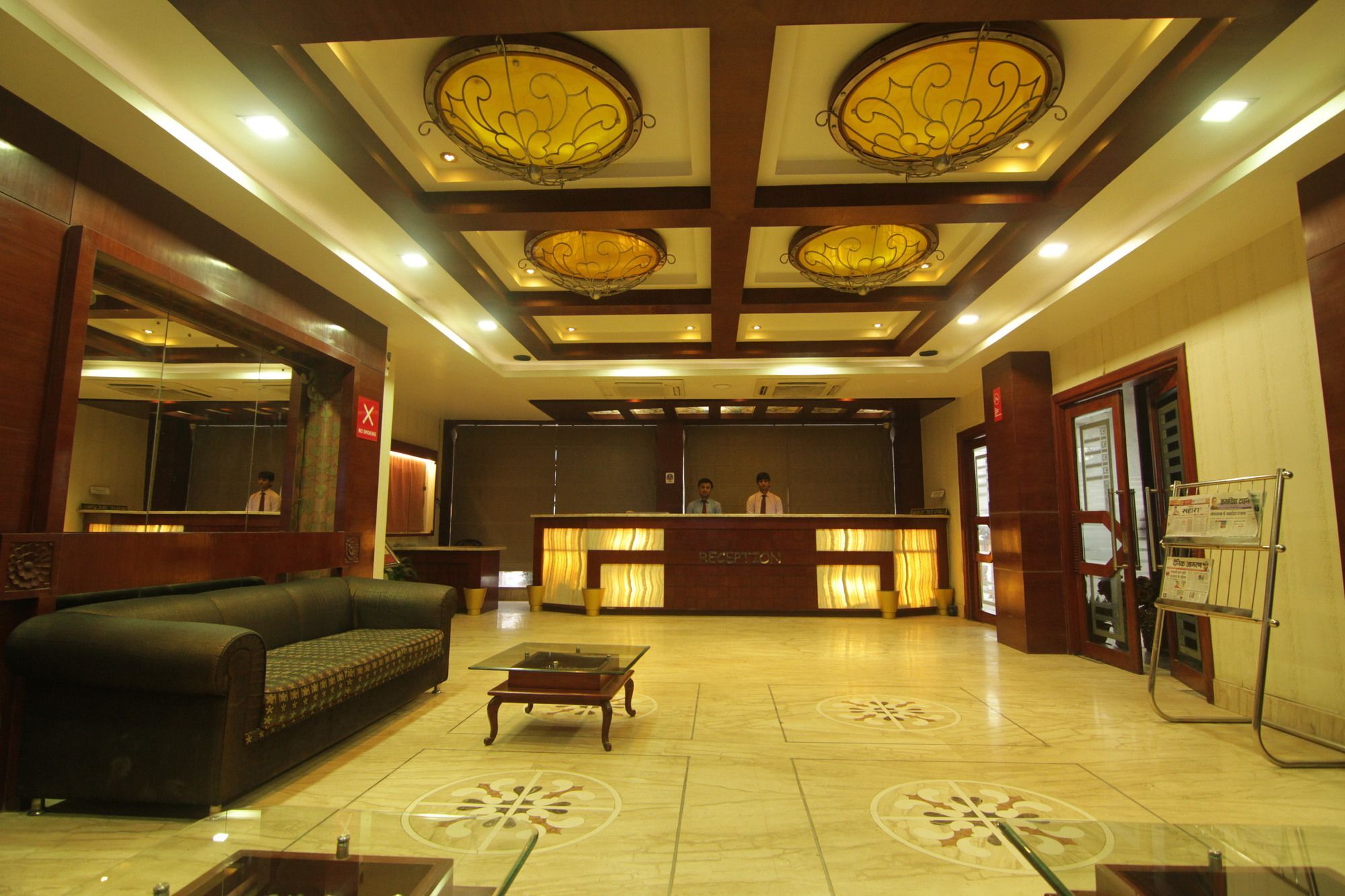 Oyo 2054 New Hotel Broadway Varanasi Exterior foto